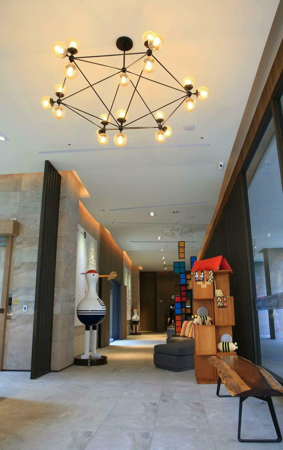 Icasa Hotel - By Cosmos Creation ไถจง ภายนอก รูปภาพ
