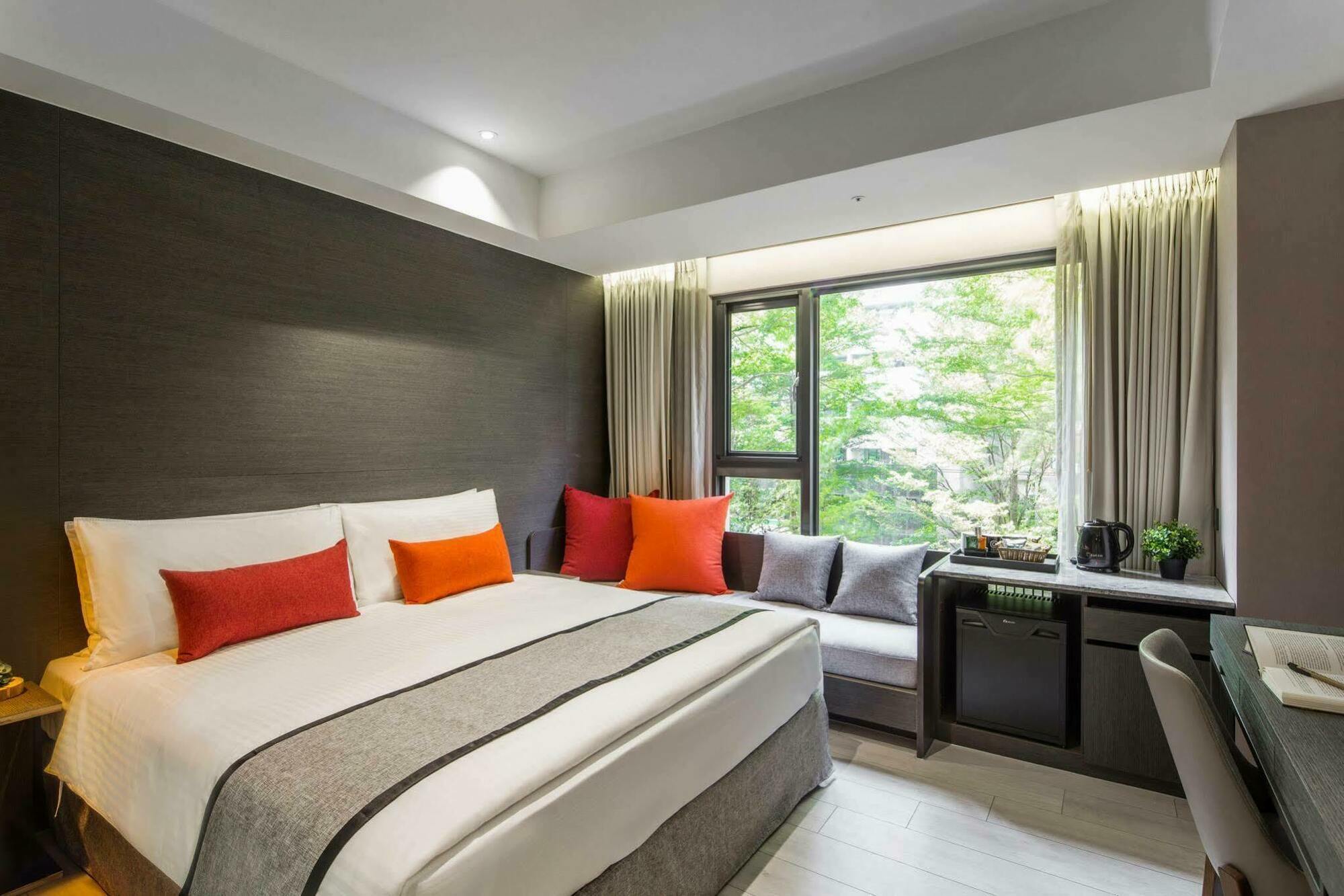 Icasa Hotel - By Cosmos Creation ไถจง ภายนอก รูปภาพ
