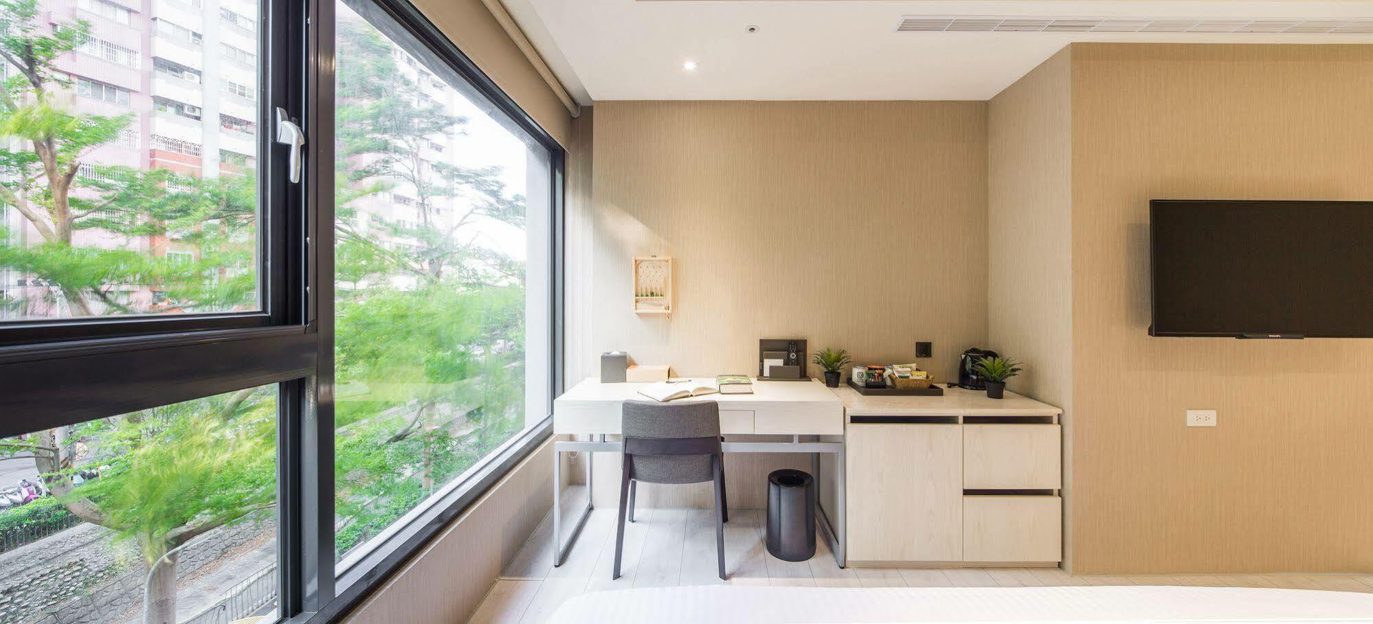 Icasa Hotel - By Cosmos Creation ไถจง ภายนอก รูปภาพ