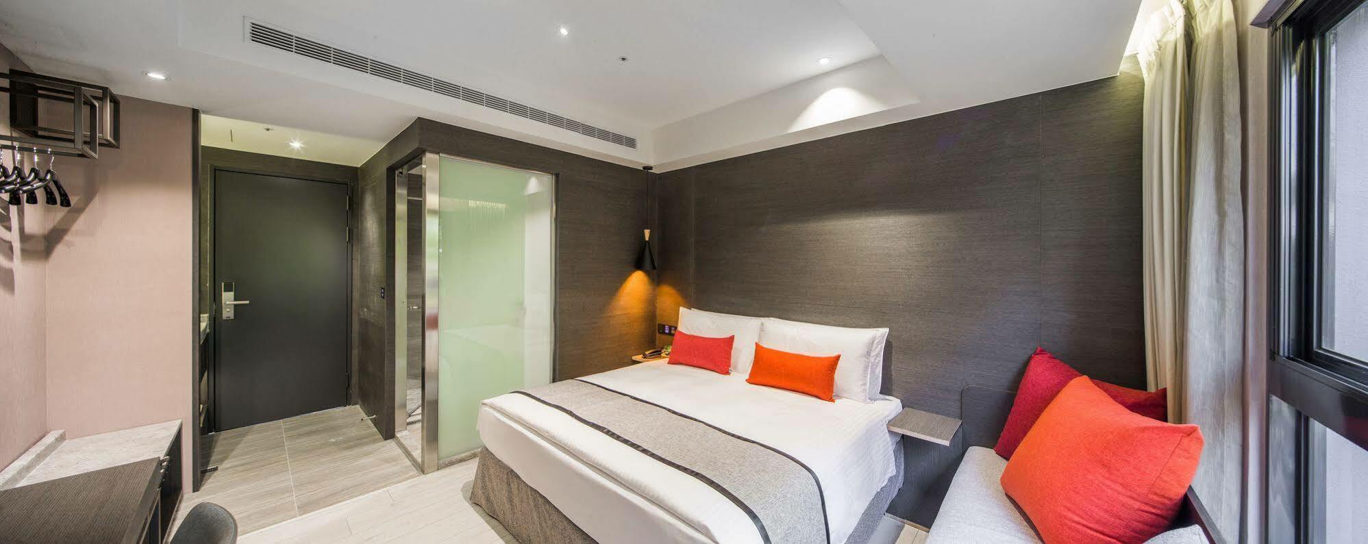 Icasa Hotel - By Cosmos Creation ไถจง ภายนอก รูปภาพ